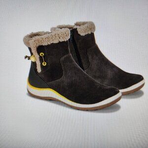 BareTraps Leather "Kalina" Faux Fur Winter Boots. NIB. Size 9.5